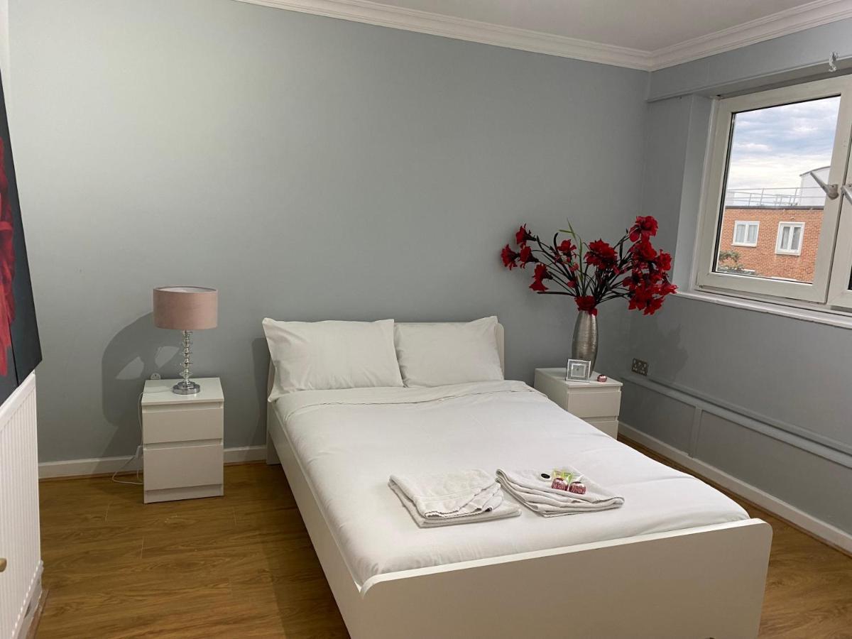 Cosy 3 Bed Flat Ideal For Trips To Londyn Zewnętrze zdjęcie