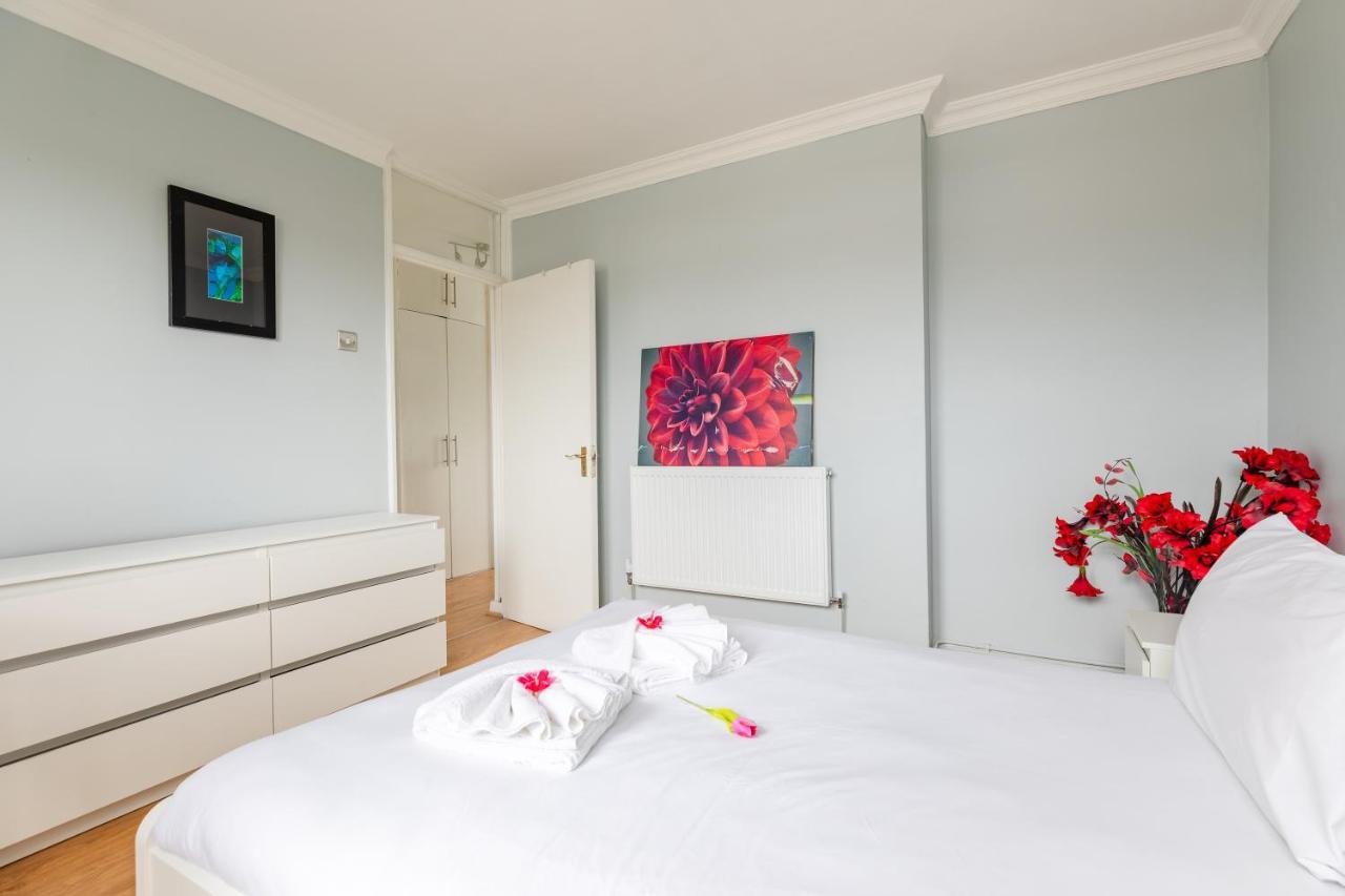 Cosy 3 Bed Flat Ideal For Trips To Londyn Zewnętrze zdjęcie
